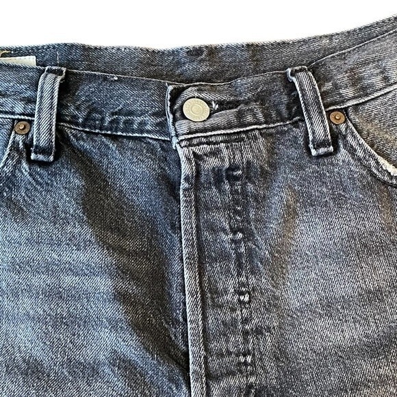 Levi's 501 Black Distressed Raw Hem Denim High Rise Jean Shorts Size 34 - Picture 3 of 10